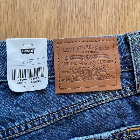 NWT Levi’s 80s Mom Jeans Size 27*30 - Picture 4 of 11